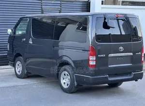 Toyota HiAce 2006 Black