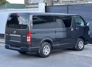 Toyota HiAce 2006 Black