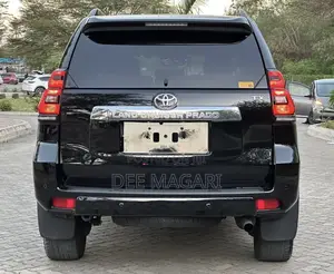 Toyota Land Cruiser Prado 4.0 Petrol TX 2022 Black