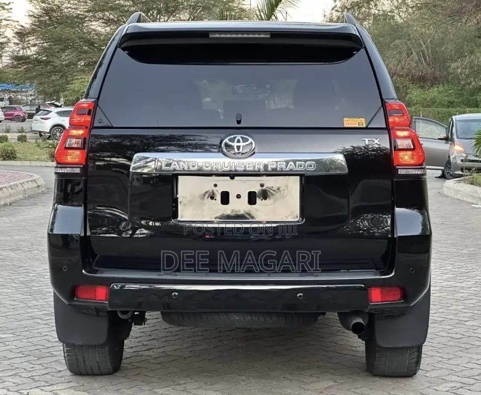 Toyota Land Cruiser Prado 4.0 Petrol TX 2022 Black