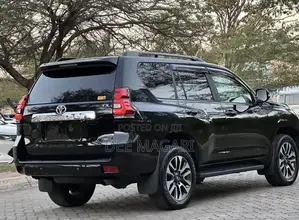 Toyota Land Cruiser Prado 4.0 Petrol TX 2022 Black