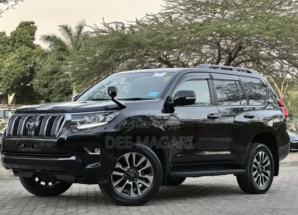 Toyota Land Cruiser Prado 4.0 Petrol TX 2022 Black