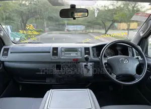 Toyota HiAce 2008 White