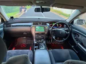 Toyota Crown Royale 2005 White