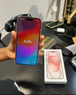New Apple iPhone 15 256 GB Pink