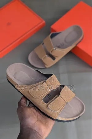 Men's Sandals Basically Soft and Fancy