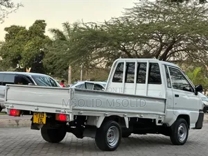 Toyota Lite-Ace 2005 White