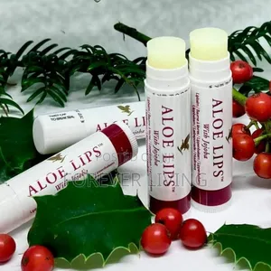 Ng'arisha Lips Zako Na Aloe Lips