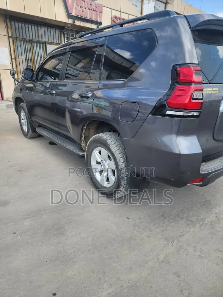 Toyota Land Cruiser Prado 2019 Black