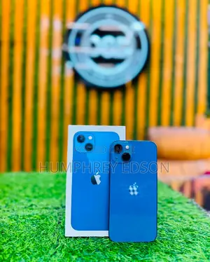 New Apple iPhone 13 128 GB Blue