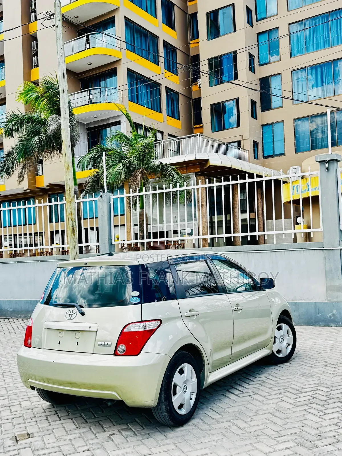 Toyota IST 2007 Green