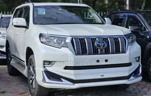 Toyota Land Cruiser Prado 2019 White