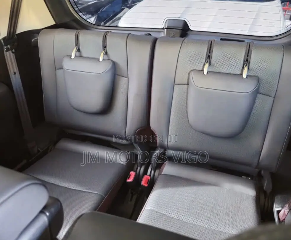 Toyota Land Cruiser Prado 2019 White
