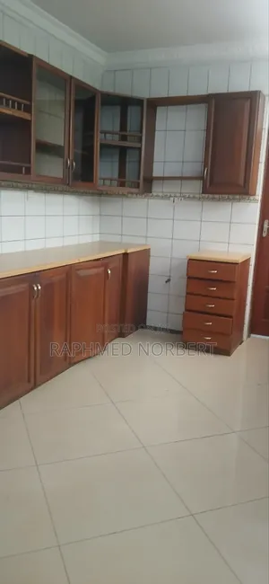 6bdrm House in Tanzania Realestates, Arusha for rent