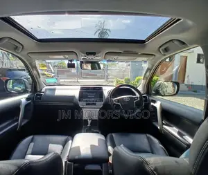 Toyota Land Cruiser Prado 2.8 2017 Gray
