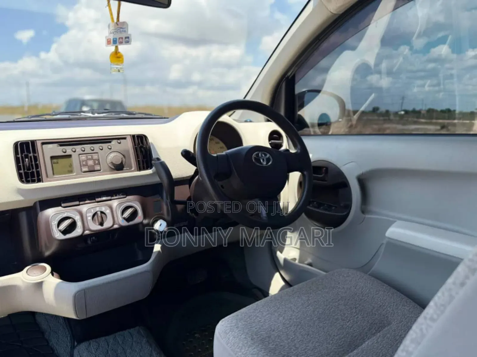 Toyota Passo 1.0 AWD 2010 Silver
