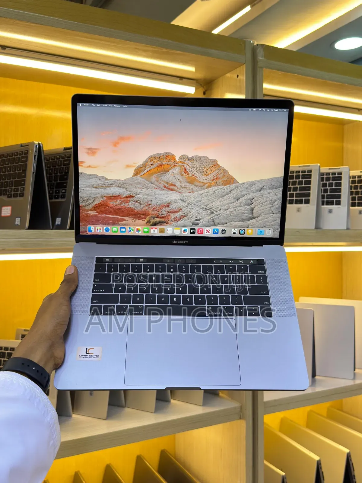 Laptop Apple MacBook Pro 2019 16GB Intel Core I7 SSD 512GB