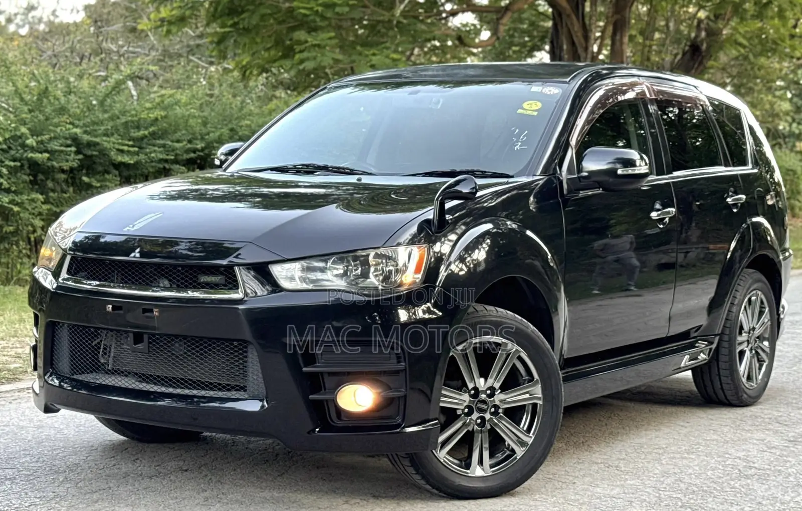Mitsubishi Outlander 2010 Black