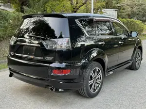 Mitsubishi Outlander 2010 Black