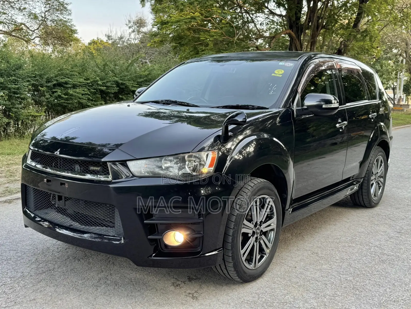 Mitsubishi Outlander 2010 Black