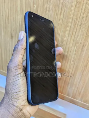Kyocera Digno A 32 GB Black