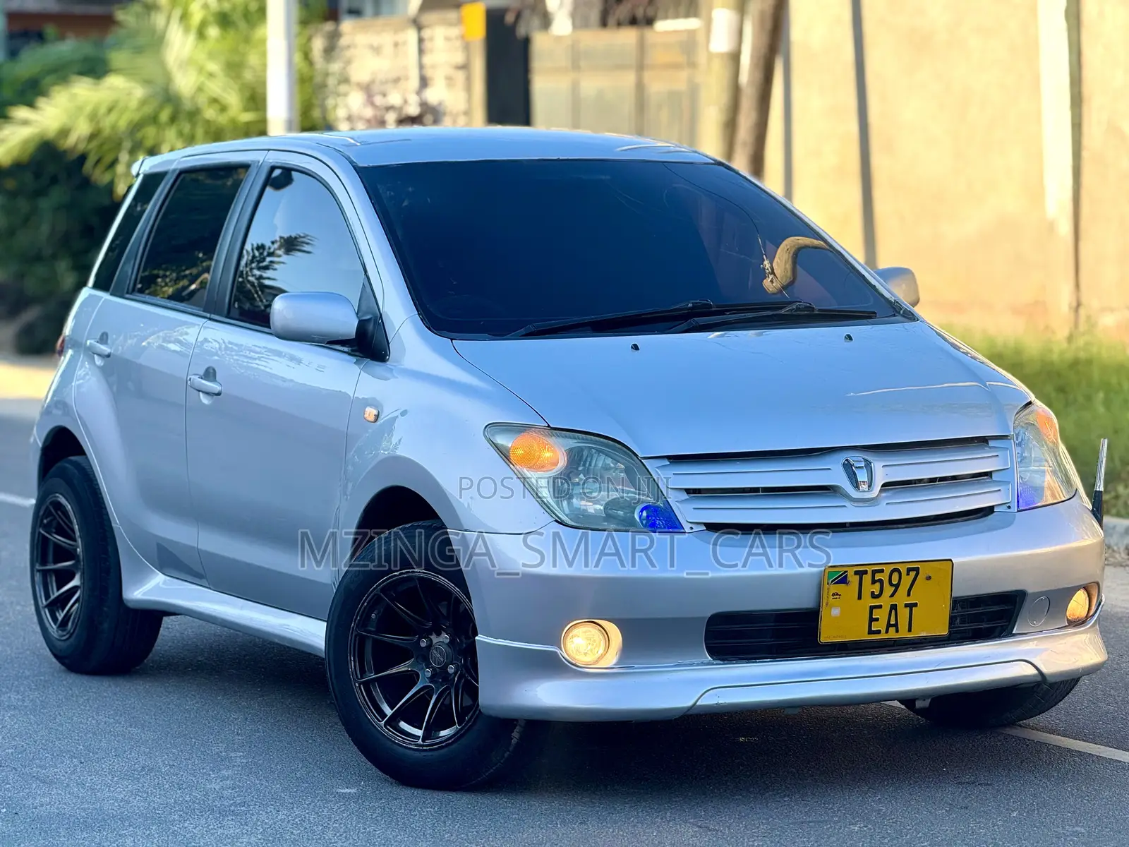 Toyota IST 2003 Silver