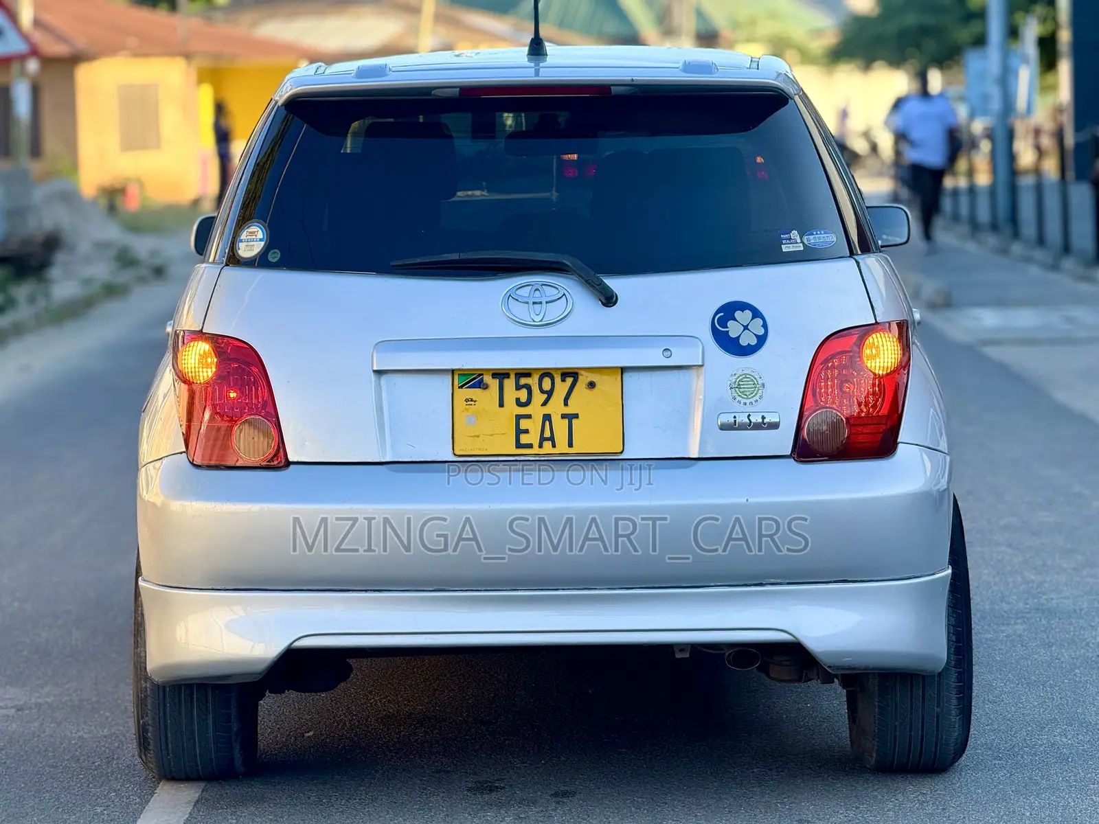 Toyota IST 2003 Silver