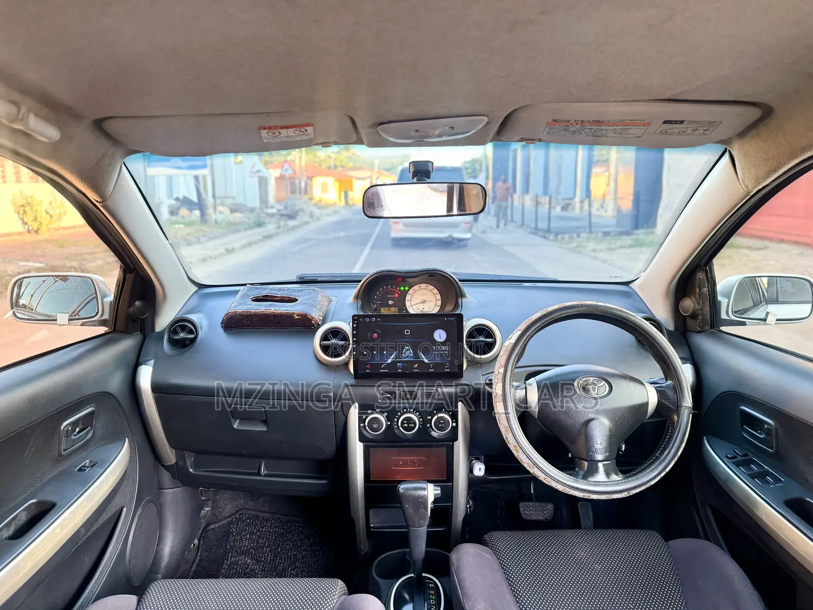 Toyota IST 2003 Silver