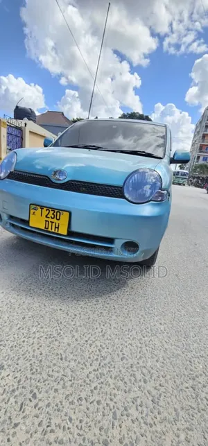 Toyota Sienta 2005 Blue