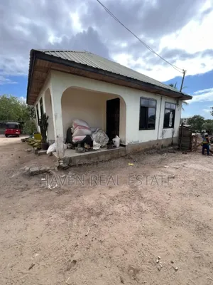 3bdrm House in Goba for sale