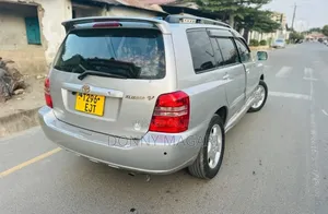 Toyota Kluger 2002 Silver