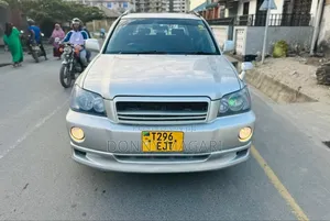 Toyota Kluger 2002 Silver