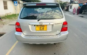 Toyota Kluger 2002 Silver