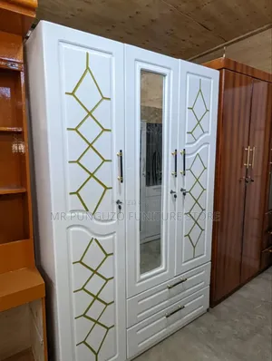 Kabati Milango Mitatu Kioo Kati Na Urembo XXX