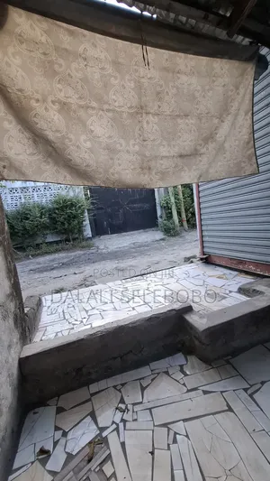8bdrm Bungalow in Sinza Kumekucha for sale