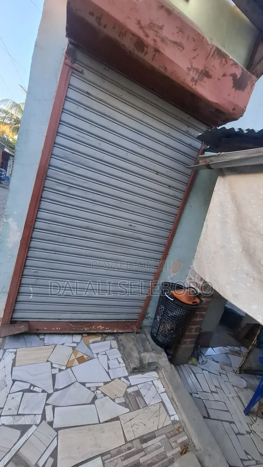 8bdrm Bungalow in Sinza Kumekucha for sale