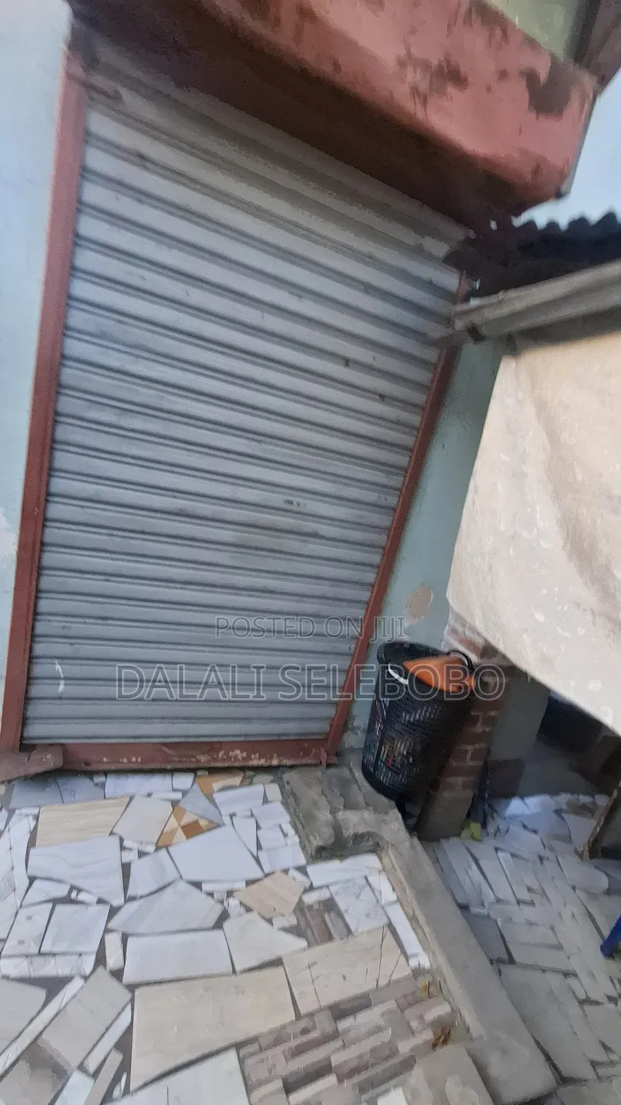 8bdrm Bungalow in Sinza Kumekucha for sale
