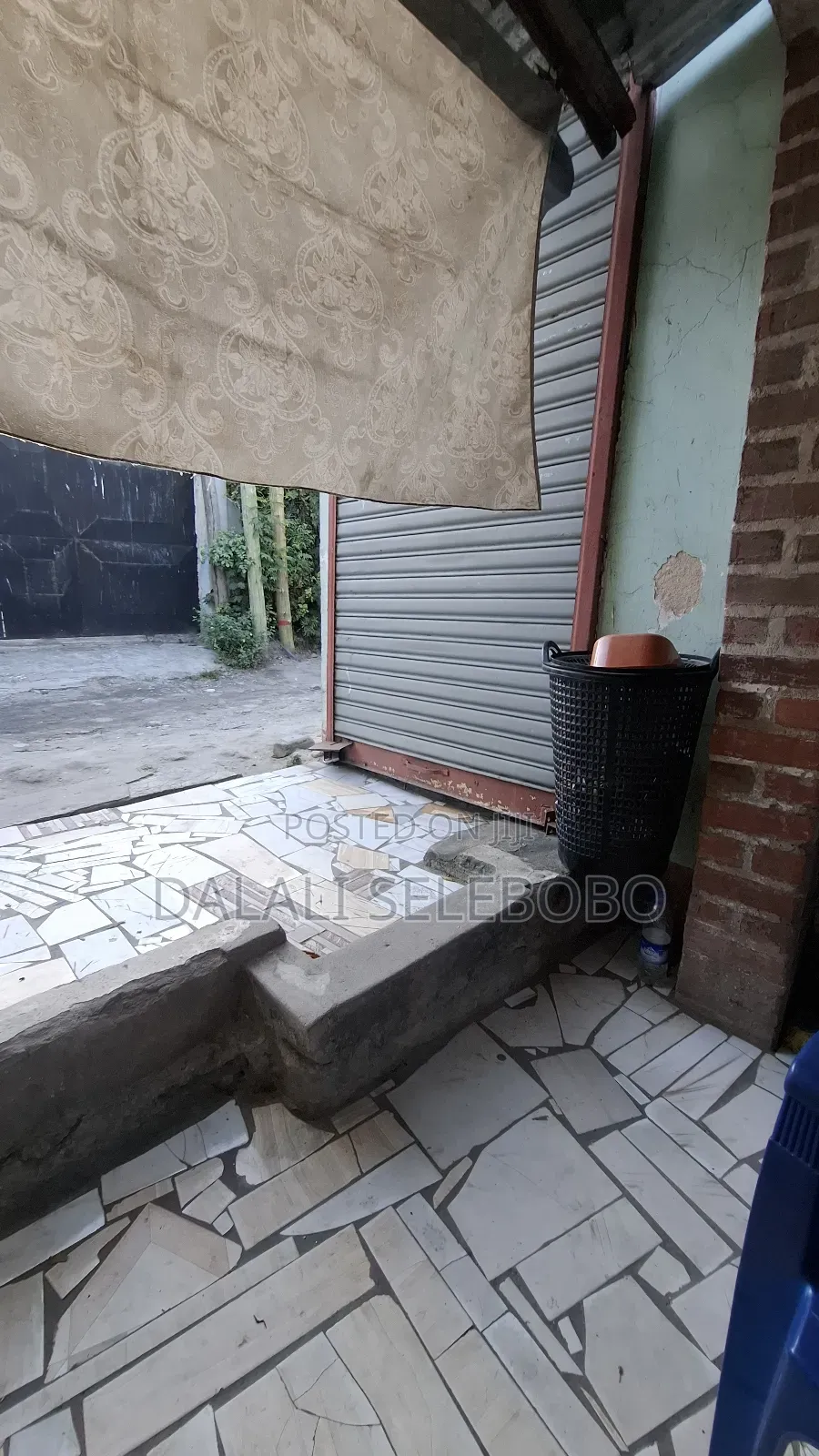 8bdrm Bungalow in Sinza Kumekucha for sale