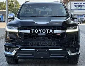 New Toyota Land Cruiser 2022 Black