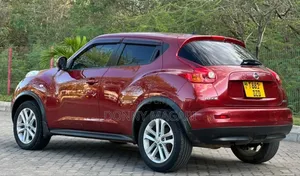 Nissan Juke 2011 Red