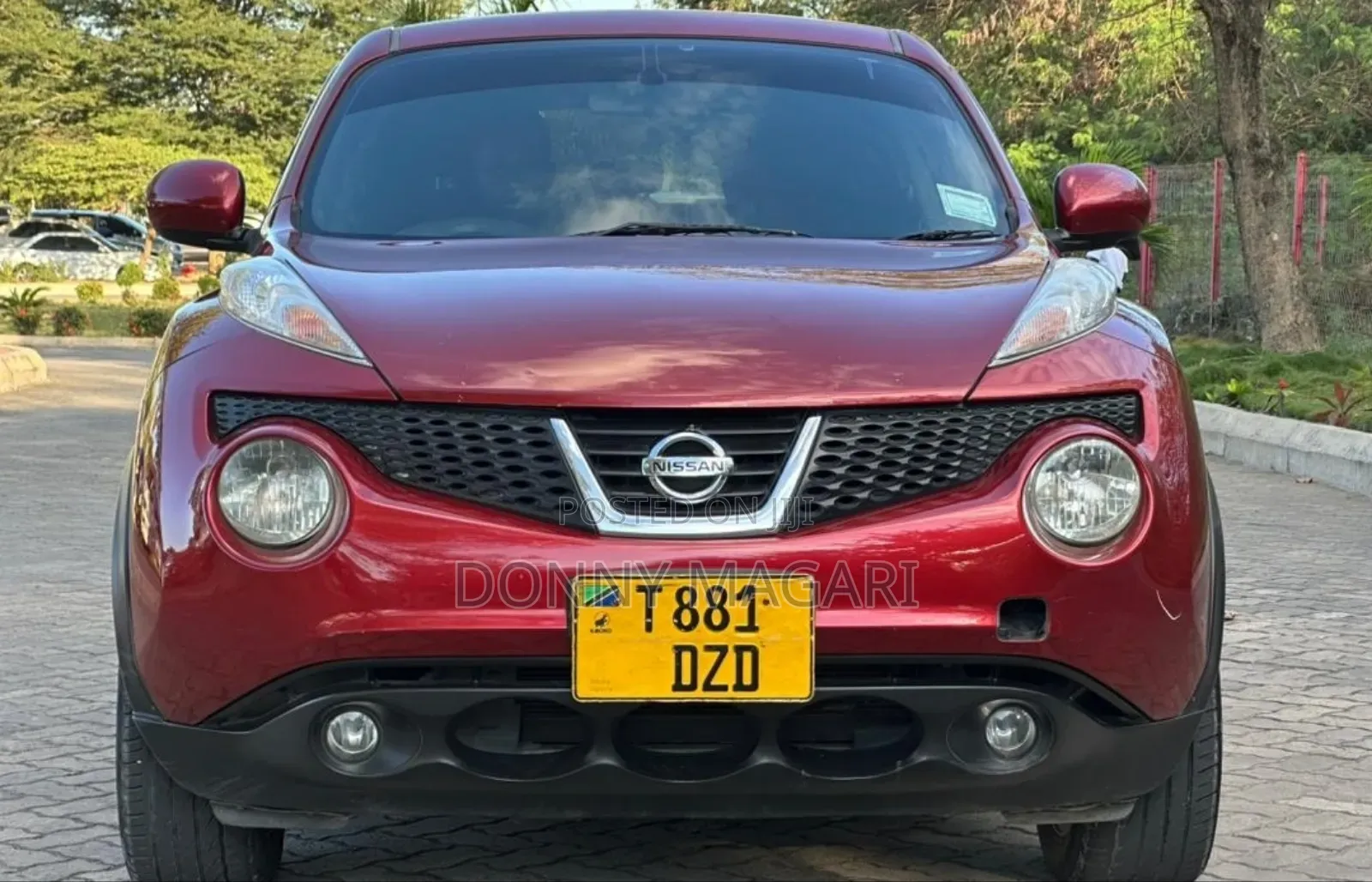Nissan Juke 2011 Red