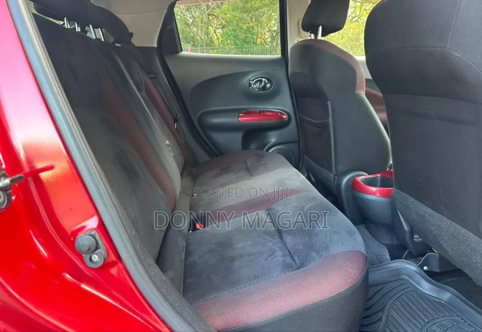 Nissan Juke 2011 Red
