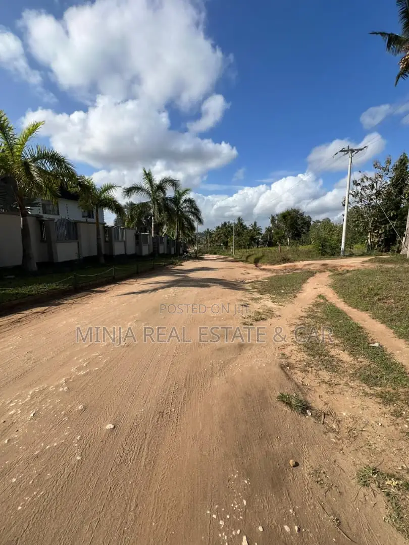 Corner Plot for Sale Mivumoni Block 6 Umoja Road, Dar Es Salaam.