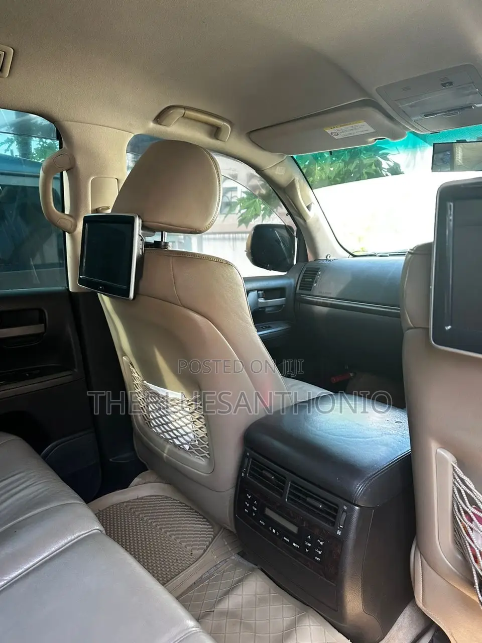 Toyota Land Cruiser 2009 Gold