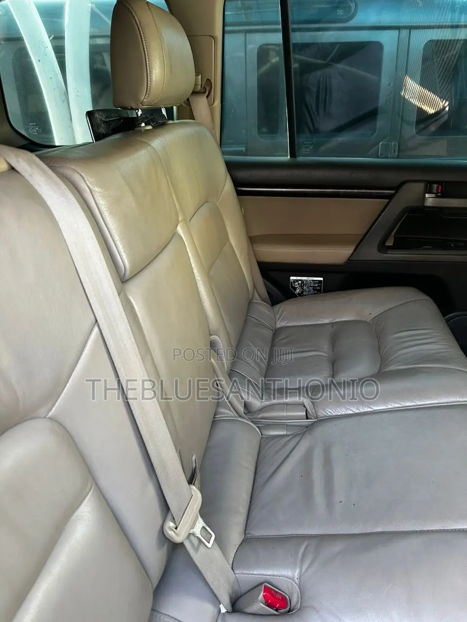 Toyota Land Cruiser 2009 Gold