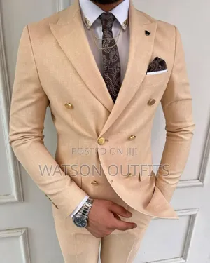 Men's Suits or Suti Za Kiume Very Very Fancy in Colour