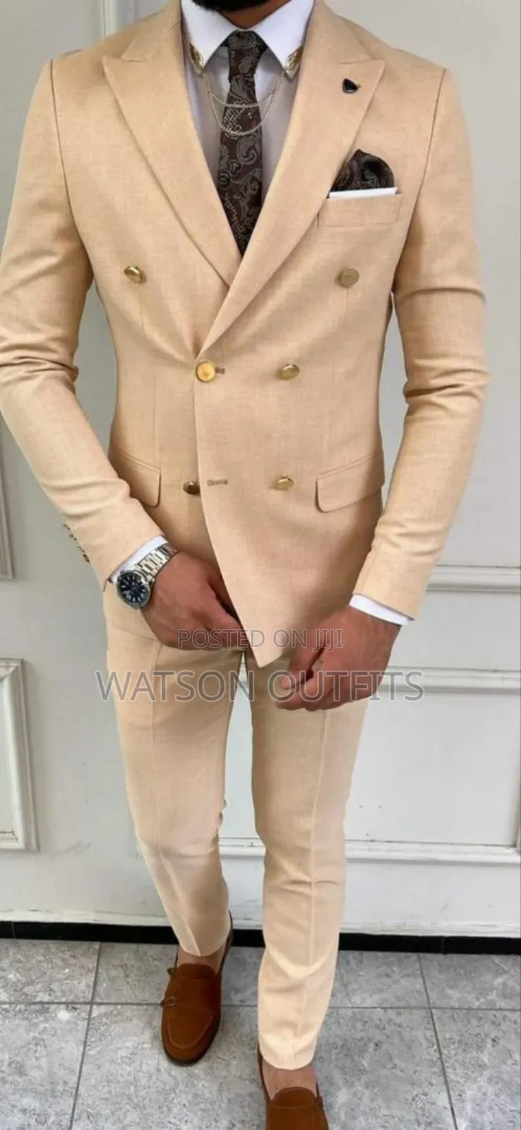 Men's Suits or Suti Za Kiume Very Very Fancy in Colour
