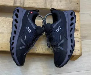 Qc Sneakers