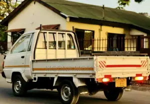 Toyota Lite-Ace 2010 White