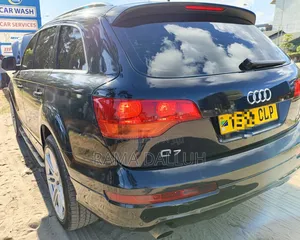 Audi Q7 2007 Black